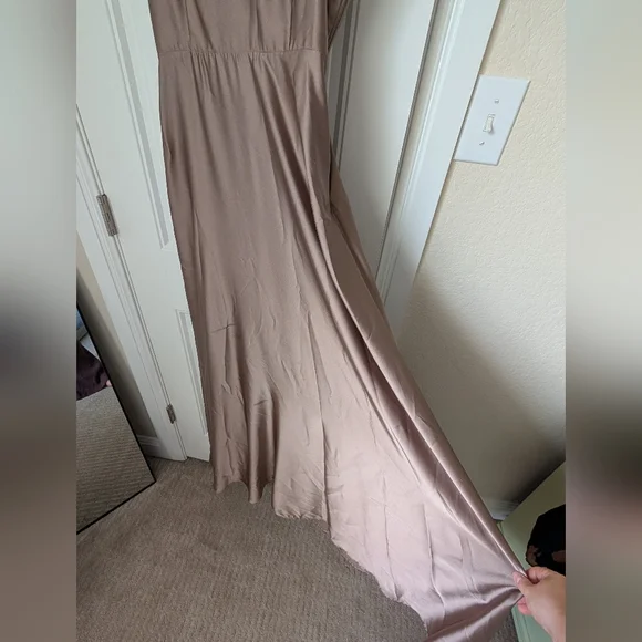 Show Me Your Mumu Faith Satin Maxi Dress In Dune - Picture 4 of 11
